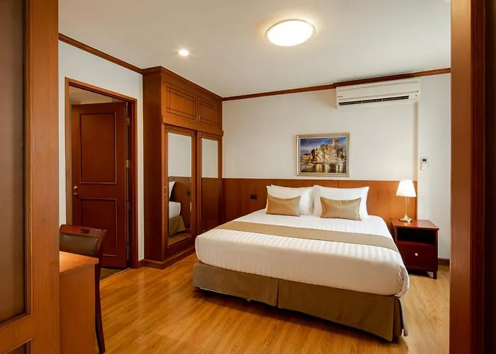 Hotel Schloss At Thonglor Bangkok