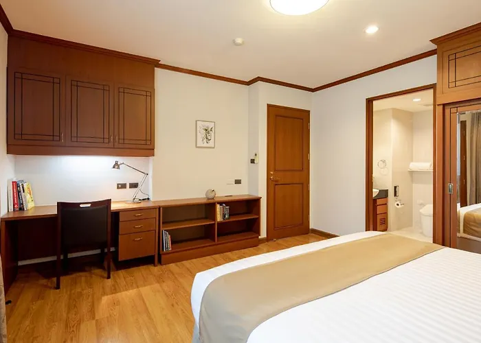 Hotel Schloss At Thonglor Bangkok