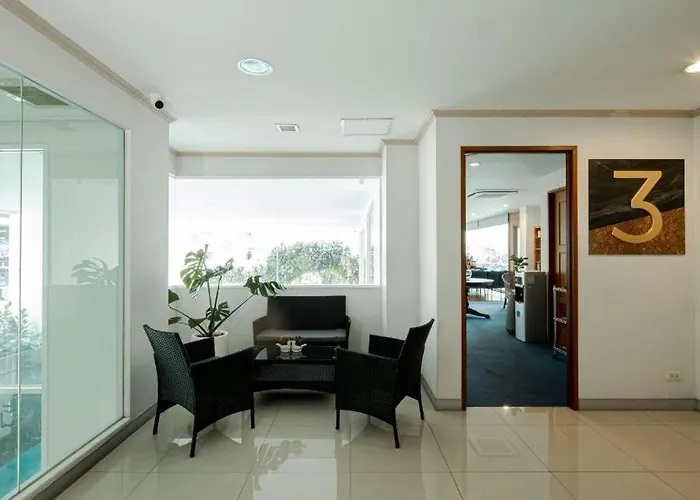 Hotel Schloss At Thonglor Bangkok